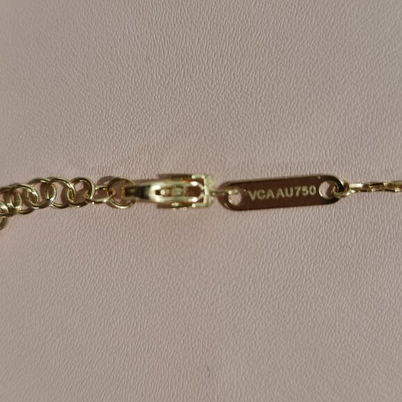 18k Gold Bracelet single clover charm - Part 2 additional pictures - Picture 9 of 15
